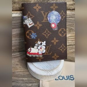 Vivi Passport Holder/Wallet With Dustbag